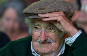 وفاة “أفقر رئيس في العالم”..وداعا موخيكا