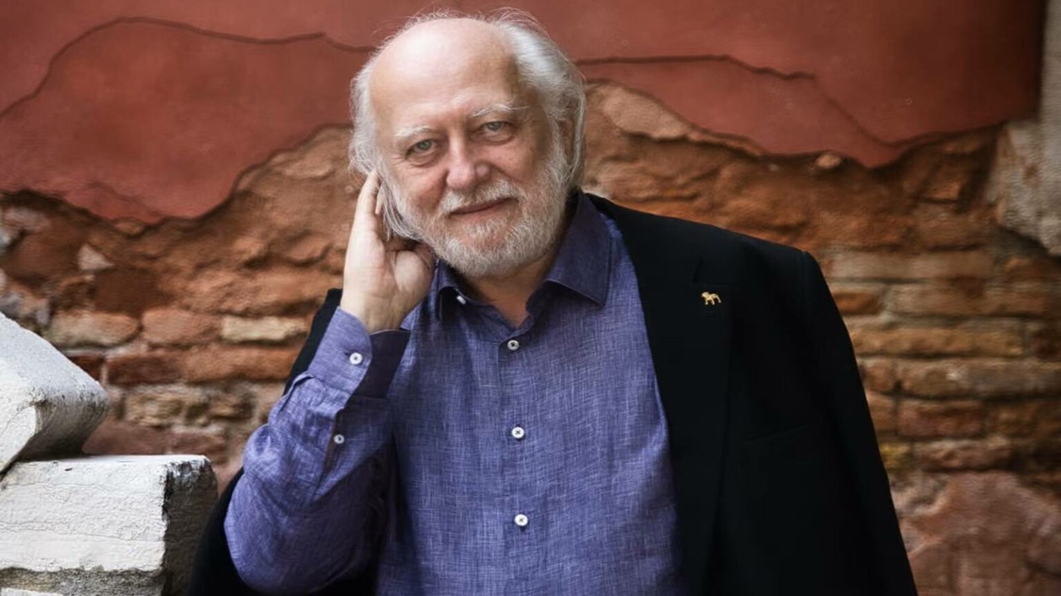 فوز الكاتب المجري لاسلو كراسناهوركاي بجائزة نوبل للآداب 2025