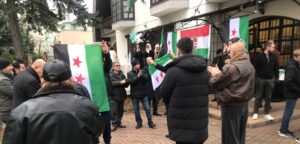 السوريون في المجر يحتفون بذكرى يوم التحرير