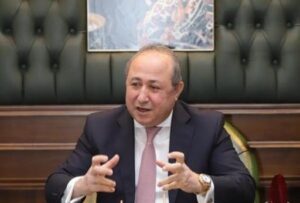 السفير… حين يطول الحديث ويقصر المعنى